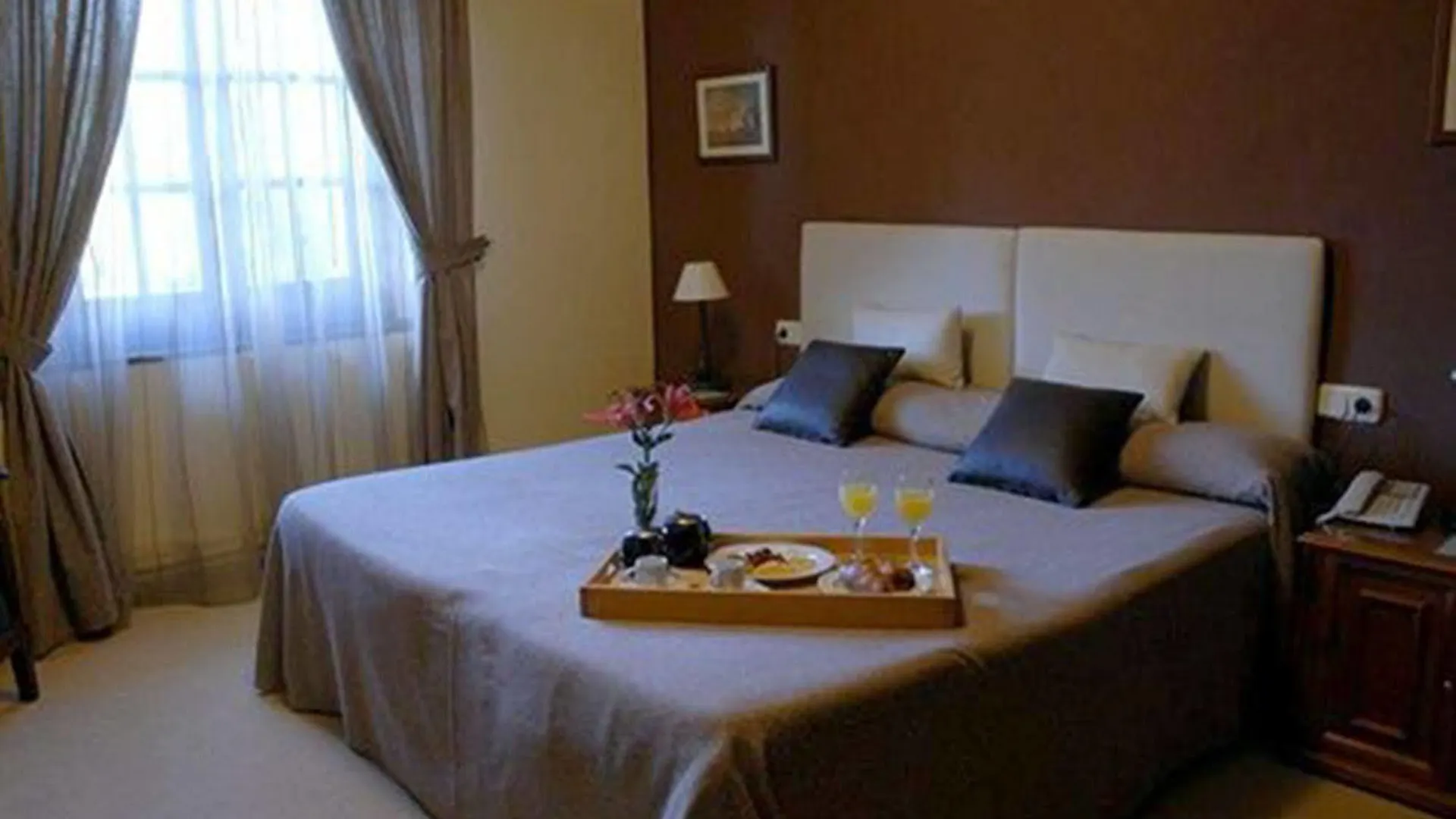 Husa Sant Bernat Montseny İspanya