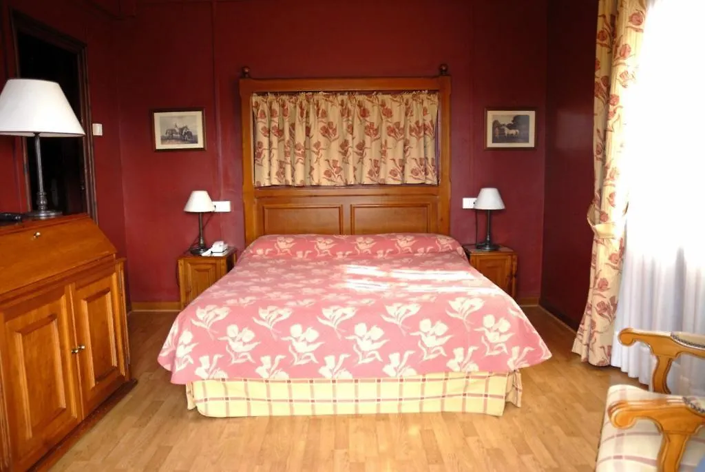 Husa Sant Bernat Montseny Hotel
