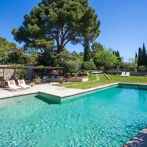  Country house Oliver Moragues Grandhouse & Vineyard Spain